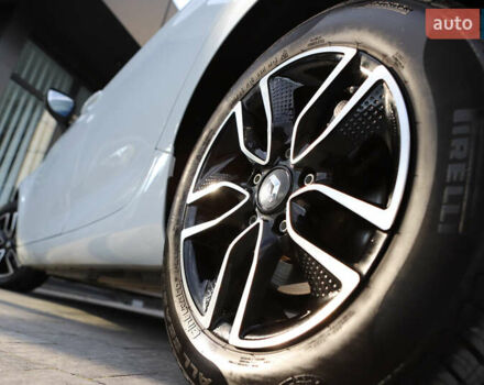 Белый Рено Зое, объемом двигателя 0 л и пробегом 19 тыс. км за 14400 $, фото 47 на Automoto.ua