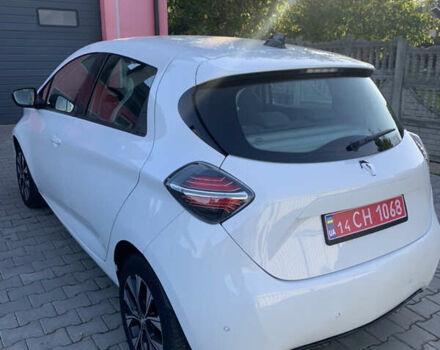 Білий Рено Зое, об'ємом двигуна 0 л та пробігом 69 тис. км за 13500 $, фото 4 на Automoto.ua