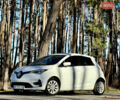 Белый Рено Зое, объемом двигателя 0 л и пробегом 40 тыс. км за 14200 $, фото 2 на Automoto.ua