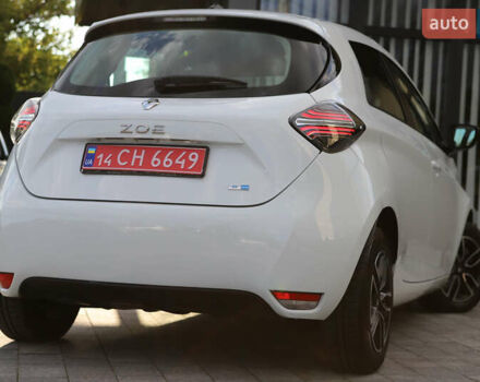 Белый Рено Зое, объемом двигателя 0 л и пробегом 19 тыс. км за 14400 $, фото 40 на Automoto.ua