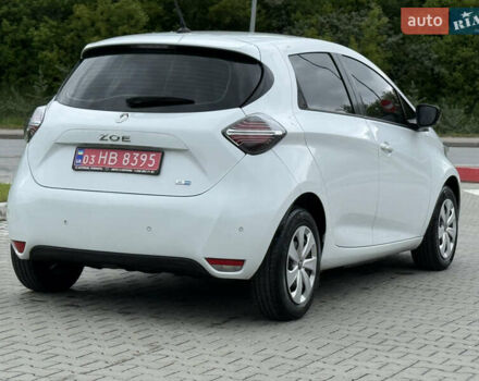 Белый Рено Зое, объемом двигателя 0 л и пробегом 35 тыс. км за 13900 $, фото 1 на Automoto.ua