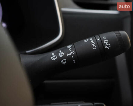 Белый Рено Зое, объемом двигателя 0 л и пробегом 19 тыс. км за 14400 $, фото 68 на Automoto.ua