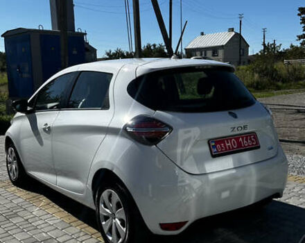 Белый Рено Зое, объемом двигателя 0 л и пробегом 62 тыс. км за 13150 $, фото 12 на Automoto.ua