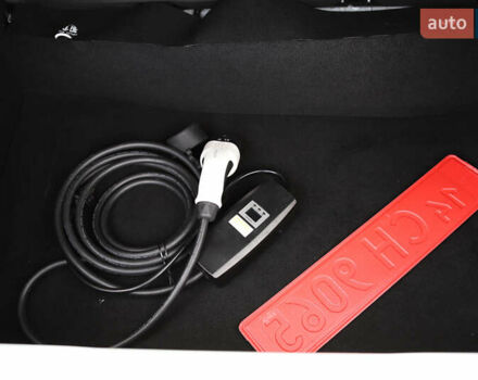 Белый Рено Зое, объемом двигателя 0 л и пробегом 19 тыс. км за 14400 $, фото 52 на Automoto.ua