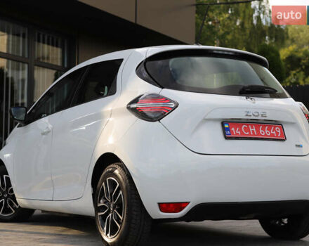 Белый Рено Зое, объемом двигателя 0 л и пробегом 19 тыс. км за 14400 $, фото 38 на Automoto.ua