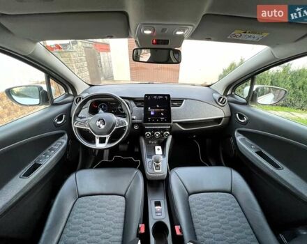 Рено Зое 2022 в Ровно на Automoto.ua Белый Рено Зое, объемом двигателя 0 л и пробегом 25 тыс. км за 14700 $, фото 20 на Automoto.ua