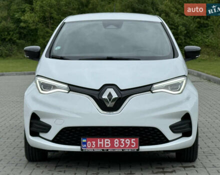 Белый Рено Зое, объемом двигателя 0 л и пробегом 35 тыс. км за 13900 $, фото 6 на Automoto.ua