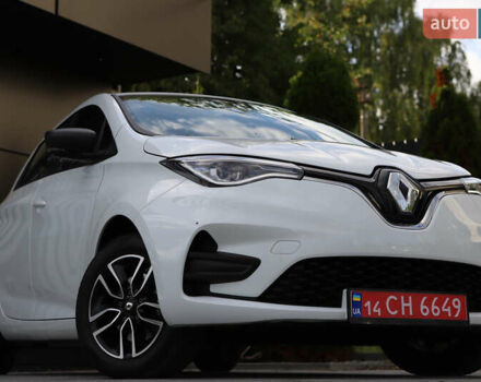 Белый Рено Зое, объемом двигателя 0 л и пробегом 19 тыс. км за 14400 $, фото 31 на Automoto.ua