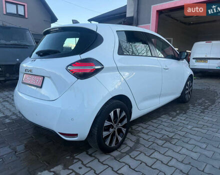 Белый Рено Зое, объемом двигателя 0 л и пробегом 69 тыс. км за 12900 $, фото 8 на Automoto.ua