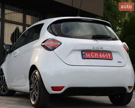 Белый Рено Зое, объемом двигателя 0 л и пробегом 19 тыс. км за 14400 $, фото 37 на Automoto.ua