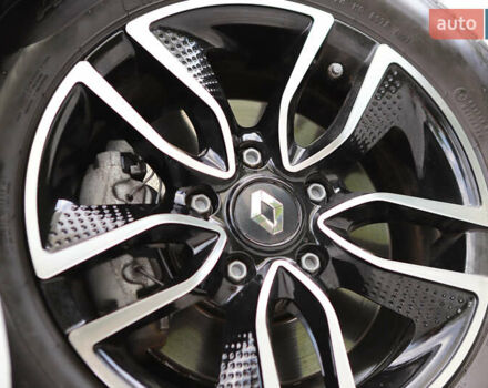 Белый Рено Зое, объемом двигателя 0 л и пробегом 19 тыс. км за 14400 $, фото 10 на Automoto.ua