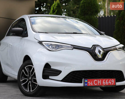 Белый Рено Зое, объемом двигателя 0 л и пробегом 19 тыс. км за 14400 $, фото 17 на Automoto.ua