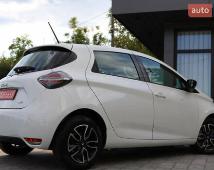 Белый Рено Зое, объемом двигателя 0 л и пробегом 19 тыс. км за 14400 $, фото 43 на Automoto.ua