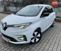 Белый Рено Зое, объемом двигателя 0 л и пробегом 31 тыс. км за 13999 $, фото 1 на Automoto.ua
