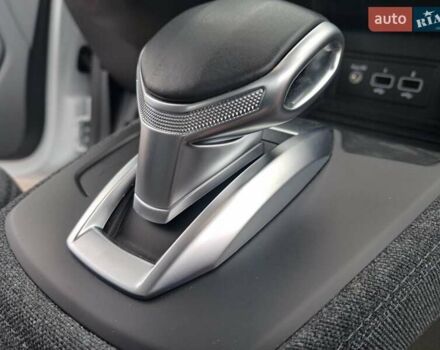 Білий Рено Зое, об'ємом двигуна 0 л та пробігом 12 тис. км за 14800 $, фото 36 на Automoto.ua