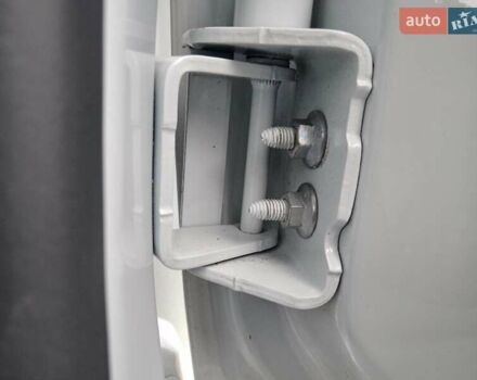 Білий Рено Зое, об'ємом двигуна 0 л та пробігом 12 тис. км за 14800 $, фото 32 на Automoto.ua