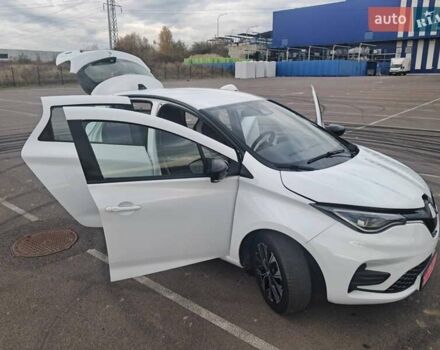 Білий Рено Зое, об'ємом двигуна 0 л та пробігом 12 тис. км за 14800 $, фото 118 на Automoto.ua