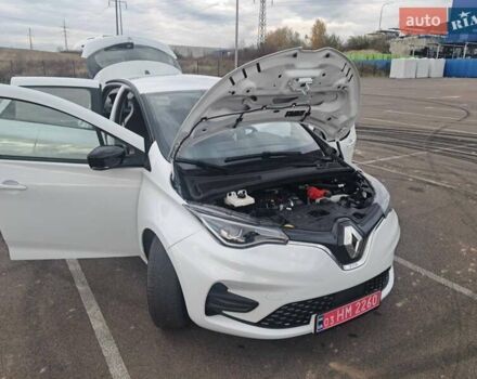 Білий Рено Зое, об'ємом двигуна 0 л та пробігом 12 тис. км за 14800 $, фото 108 на Automoto.ua