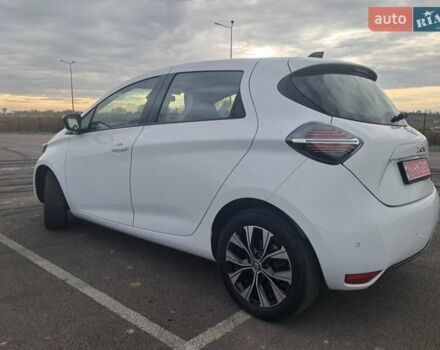 Білий Рено Зое, об'ємом двигуна 0 л та пробігом 12 тис. км за 14800 $, фото 120 на Automoto.ua