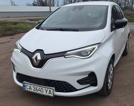 Белый Рено Зое, объемом двигателя 0 л и пробегом 54 тыс. км за 13900 $, фото 26 на Automoto.ua