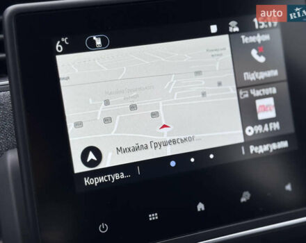 Белый Рено Зое, объемом двигателя 0 л и пробегом 71 тыс. км за 12700 $, фото 16 на Automoto.ua