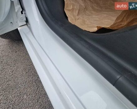 Білий Рено Зое, об'ємом двигуна 0 л та пробігом 12 тис. км за 14800 $, фото 7 на Automoto.ua