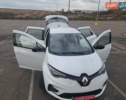 Білий Рено Зое, об'ємом двигуна 0 л та пробігом 12 тис. км за 14800 $, фото 117 на Automoto.ua