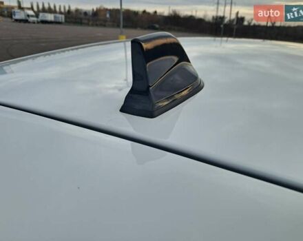 Білий Рено Зое, об'ємом двигуна 0 л та пробігом 12 тис. км за 14800 $, фото 84 на Automoto.ua