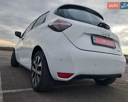 Білий Рено Зое, об'ємом двигуна 0 л та пробігом 12 тис. км за 14800 $, фото 11 на Automoto.ua