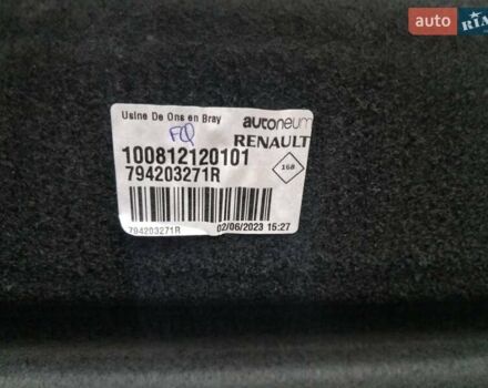 Білий Рено Зое, об'ємом двигуна 0 л та пробігом 12 тис. км за 14800 $, фото 42 на Automoto.ua