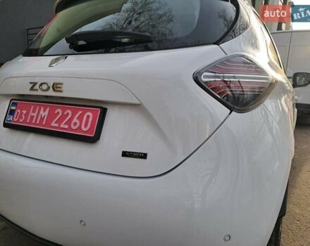 Білий Рено Зое, об'ємом двигуна 0 л та пробігом 12 тис. км за 14800 $, фото 142 на Automoto.ua