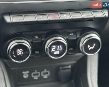 Белый Рено Зое, объемом двигателя 0 л и пробегом 71 тыс. км за 12700 $, фото 8 на Automoto.ua