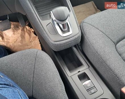 Білий Рено Зое, об'ємом двигуна 0 л та пробігом 12 тис. км за 14800 $, фото 71 на Automoto.ua