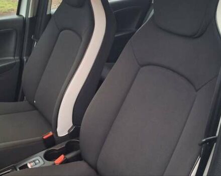 Белый Рено Зое, объемом двигателя 0 л и пробегом 54 тыс. км за 13900 $, фото 62 на Automoto.ua