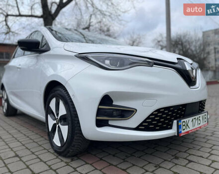 Белый Рено Зое, объемом двигателя 0 л и пробегом 31 тыс. км за 13999 $, фото 4 на Automoto.ua