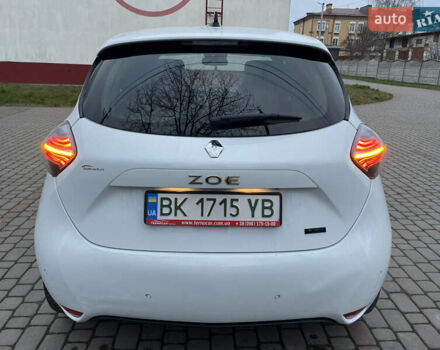 Белый Рено Зое, объемом двигателя 0 л и пробегом 31 тыс. км за 13999 $, фото 15 на Automoto.ua