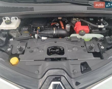 Білий Рено Зое, об'ємом двигуна 0 л та пробігом 12 тис. км за 14800 $, фото 107 на Automoto.ua