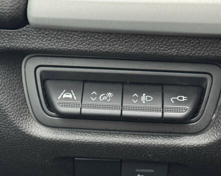 Белый Рено Зое, объемом двигателя 0 л и пробегом 71 тыс. км за 12700 $, фото 10 на Automoto.ua