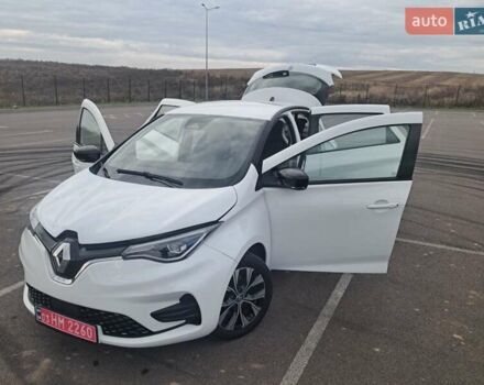 Білий Рено Зое, об'ємом двигуна 0 л та пробігом 12 тис. км за 14800 $, фото 116 на Automoto.ua