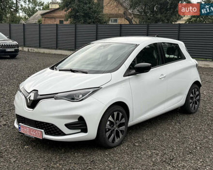 Белый Рено Зое, объемом двигателя 0 л и пробегом 4 тыс. км за 14999 $, фото 5 на Automoto.ua