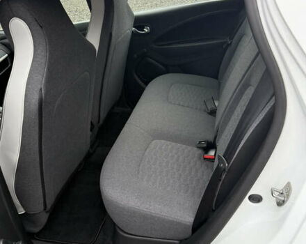 Белый Рено Зое, объемом двигателя 0 л и пробегом 4 тыс. км за 14999 $, фото 32 на Automoto.ua