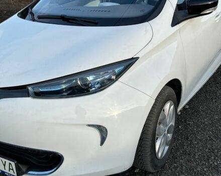 Белый Рено Зое, объемом двигателя 0 л и пробегом 82 тыс. км за 6200 $, фото 1 на Automoto.ua