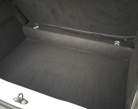 Білий Рено Зое, об'ємом двигуна 1 л та пробігом 61 тис. км за 6600 $, фото 18 на Automoto.ua