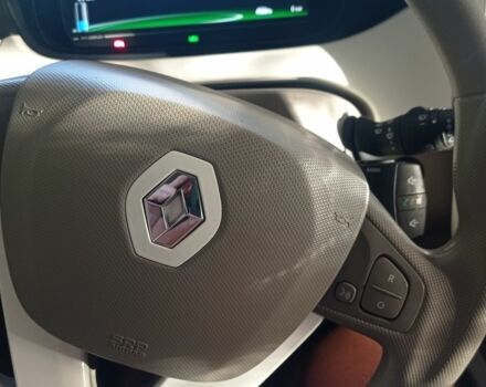 Белый Рено Зое, объемом двигателя 0 л и пробегом 76 тыс. км за 8300 $, фото 6 на Automoto.ua