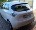 Белый Рено Зое, объемом двигателя 0 л и пробегом 76 тыс. км за 8300 $, фото 1 на Automoto.ua