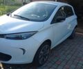 Белый Рено Зое, объемом двигателя 0 л и пробегом 76 тыс. км за 8300 $, фото 2 на Automoto.ua