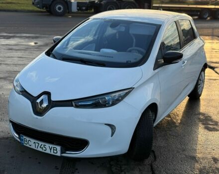 Белый Рено Зое, объемом двигателя 0 л и пробегом 80 тыс. км за 5543 $, фото 5 на Automoto.ua