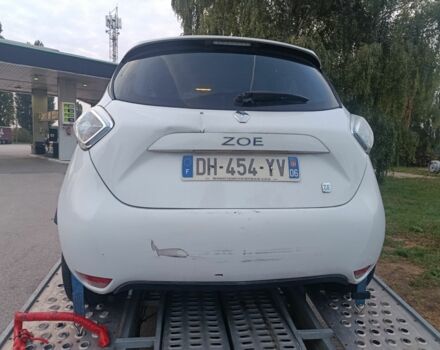 Белый Рено Зое, объемом двигателя 0 л и пробегом 80 тыс. км за 7979 $, фото 3 на Automoto.ua