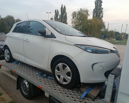 Белый Рено Зое, объемом двигателя 0 л и пробегом 80 тыс. км за 7979 $, фото 7 на Automoto.ua