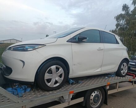 Білий Рено Зое, об'ємом двигуна 0 л та пробігом 80 тис. км за 7439 $, фото 3 на Automoto.ua